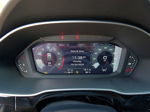 New 2025 Audi Q3 2.0T Premium image 15