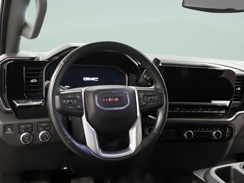 Used 2025 GMC Sierra 1500 SLE AWD/4WD image 9