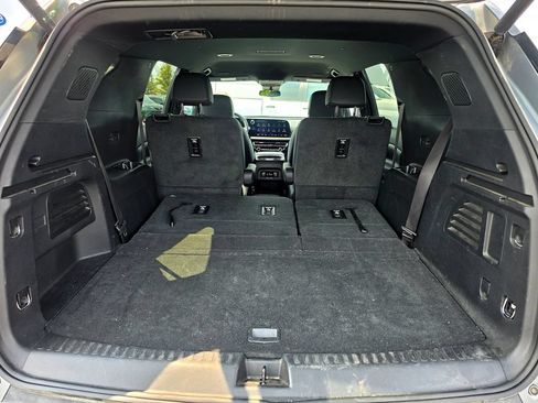 Used 2026 Chevrolet Traverse LT AWD/4WD image 10