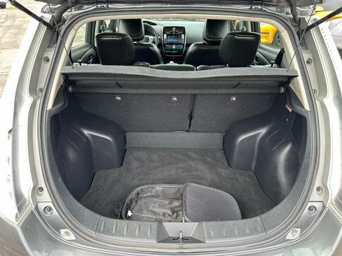 Used 2017 Nissan Leaf SL image 18