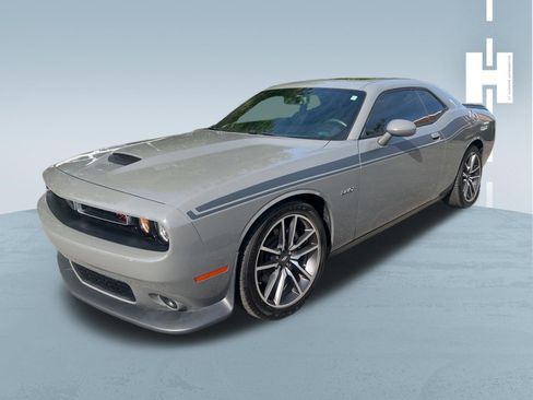 Used 2023 Dodge Challenger R/T RWD image 1