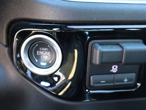 Used 2025 Chevrolet Silverado 1500 High Country w/ Midnight Edition image 24