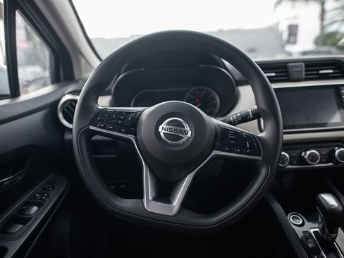 Used 2021 Nissan Versa SV image 28