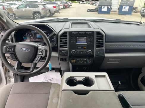 Used 2019 Ford F250 XL w/ Power Equipment Group AWD/4WD image 22
