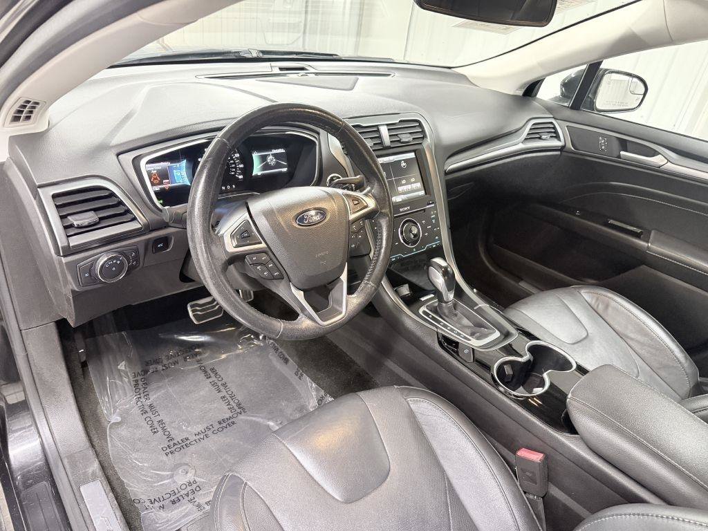 Used 2015 Ford Fusion Titanium FWD image 13
