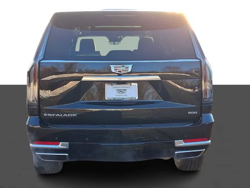 Used 2025 Cadillac Escalade Premium Luxury image 5