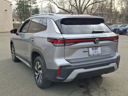 Certified 2025 Volkswagen Tiguan S image 8