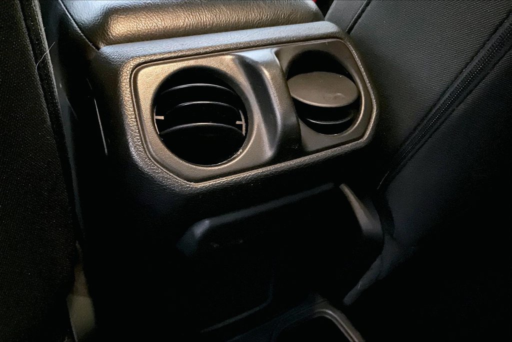 Used 2019 Jeep Wrangler Unlimited Sport AWD/4WD image 11