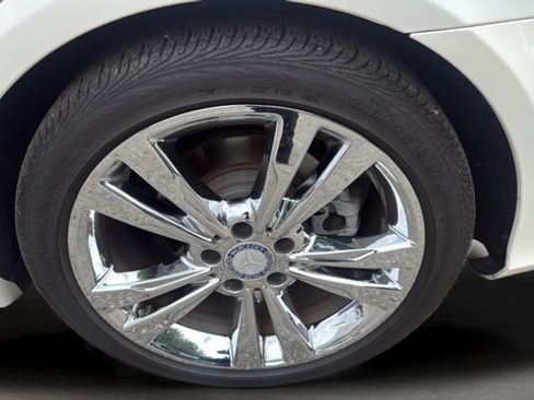 Used 2014 Mercedes-Benz E 350 Sedan image 35