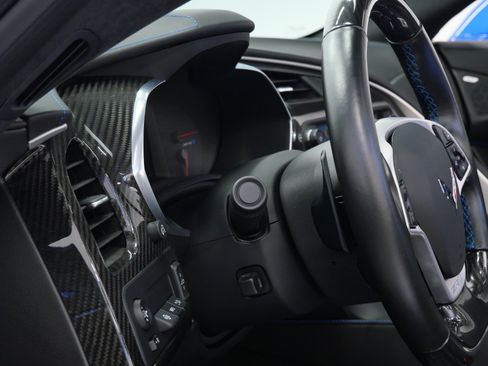 Used 2019 Chevrolet Corvette ZR1 RWD image 28