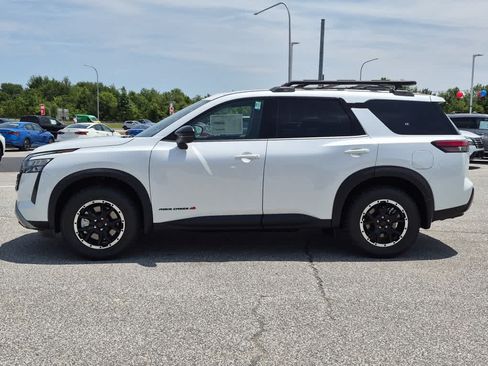 New 2026 Nissan Pathfinder Rock Creek w/ Rock Creek Premium Package AWD/4WD image 5