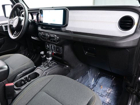 Used 2024 Jeep Wrangler Sport S image 13