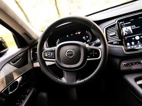 Used 2025 Volvo XC90 B6 Ultra w/ Lounge Package AWD/4WD image 37