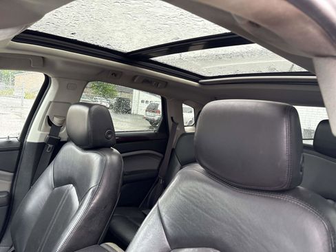 Used 2011 Cadillac SRX Luxury FWD image 9