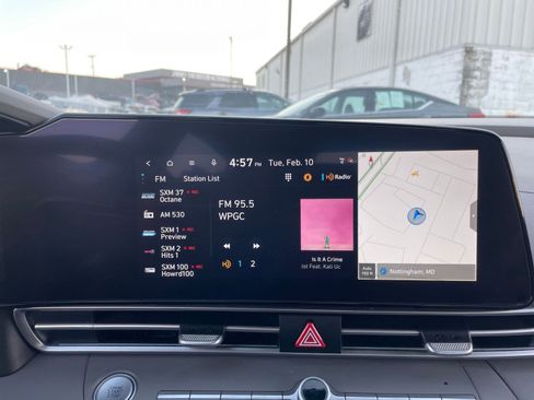 Used 2025 Hyundai Elantra SEL image 20