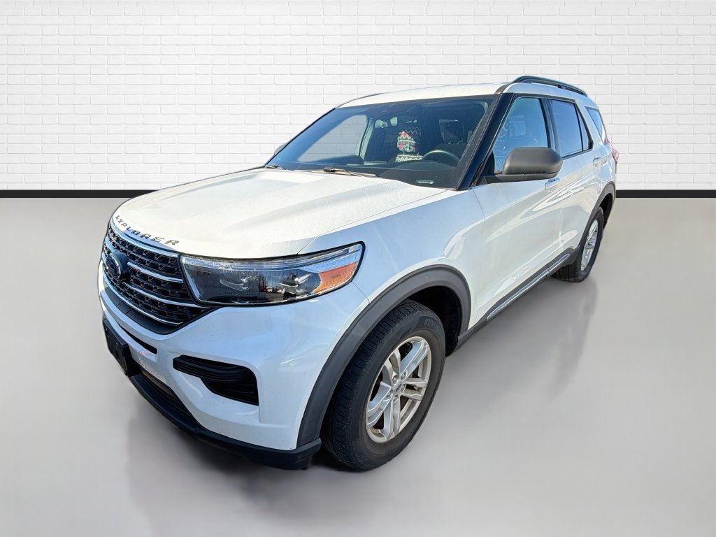 Used 2020 Ford Explorer XLT AWD/4WD image 2