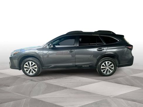 Used 2025 Subaru Outback Premium AWD/4WD image 5