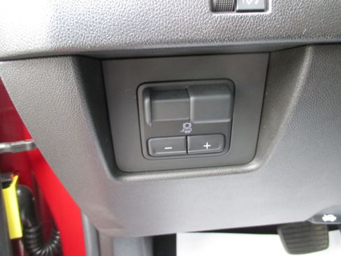 Used 2023 GMC Canyon AT4 w/ AT4 Premium Package AWD/4WD image 15