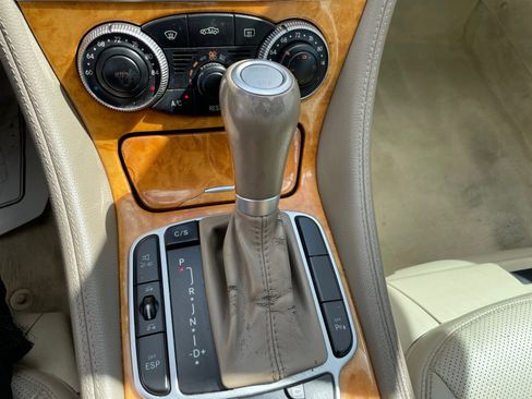 Used 2008 Mercedes-Benz SL 550 w/ AMG Sport Pkg image 26
