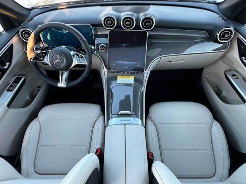 New 2026 Mercedes-Benz GLC 300 GLC 300 image 18