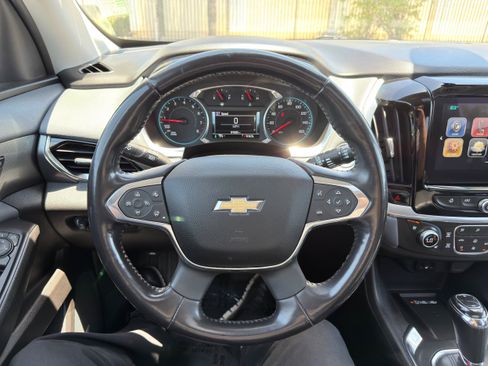 Used 2019 Chevrolet Traverse Premier w/ Driver Confidence II Package FWD image 29