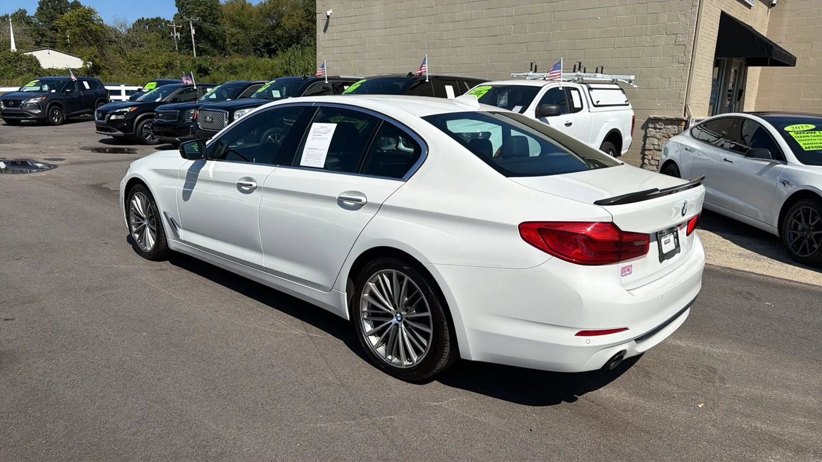 Used 2018 BMW 530i w/ Premium Package RWD image 3
