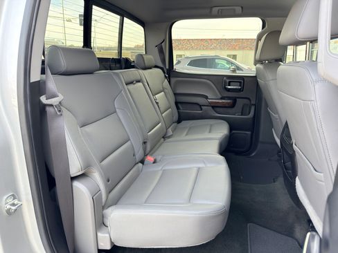 Used 2017 GMC Sierra 1500 SLT w/ SLT Premium Package image 18