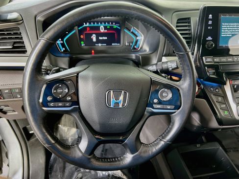 Used 2018 Honda Odyssey Elite image 11