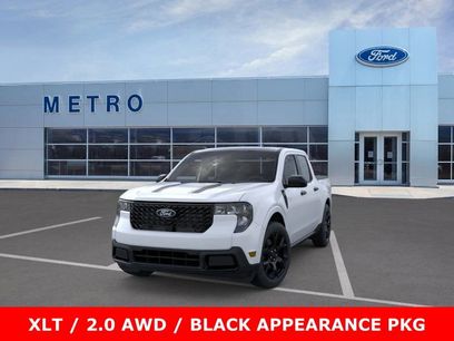 New 2025 Ford Maverick XLT w/ Black Appearance Package