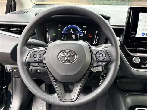 Used 2026 Toyota Corolla LE image 18