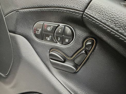 Used 2011 Mercedes-Benz SL 63 AMG image 25