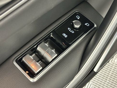 Used 2026 Jaguar F-PACE R-Dynamic S AWD/4WD image 21