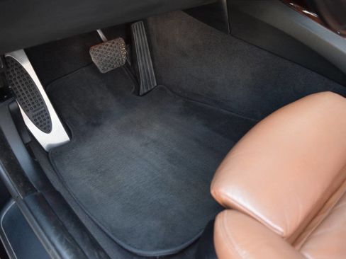 Used 2012 BMW 335i Convertible image 39