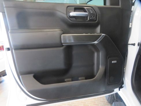 Used 2021 GMC Sierra 1500 AT4 w/ AT4 Value Package AWD/4WD image 13