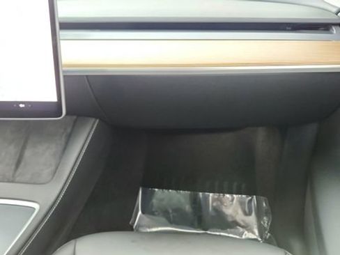 Used 2024 Tesla Model Y Long Range image 34