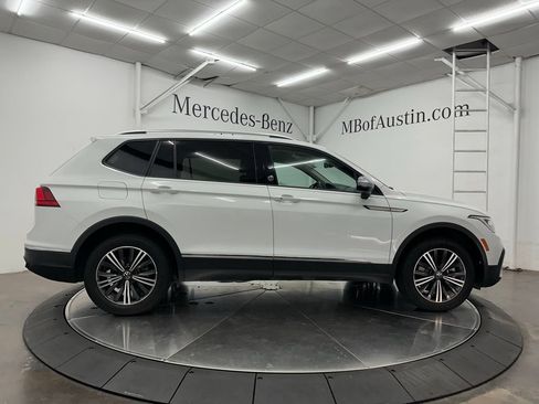 Used 2024 Volkswagen Tiguan Wolfsburg Edition FWD image 8