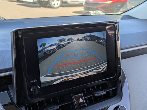 Used 2023 Toyota Corolla LE image 22