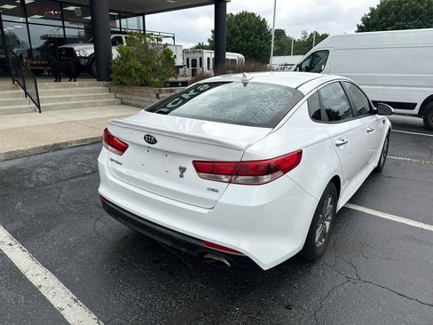 Used 2016 Kia Optima LX FWD image 8