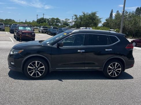 Used 2018 Nissan Rogue SL w/ Premium Package FWD image 5