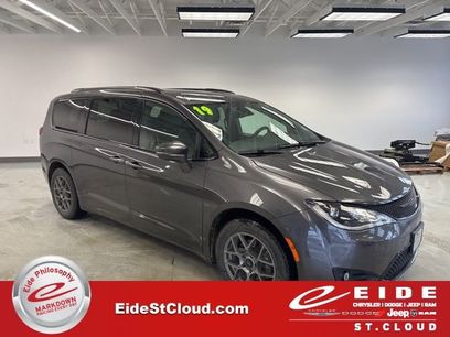 Used 2019 Chrysler Pacifica Limited