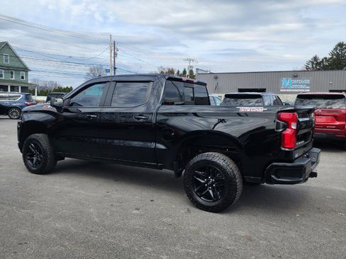 Used 2021 Chevrolet Silverado 1500 LT Trail Boss w/ Convenience Package II image 4