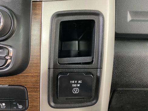 Used 2017 RAM 1500 Laramie w/ Convenience Group AWD/4WD image 28