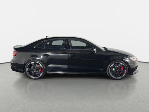 Used 2018 Audi RS 3 image 2