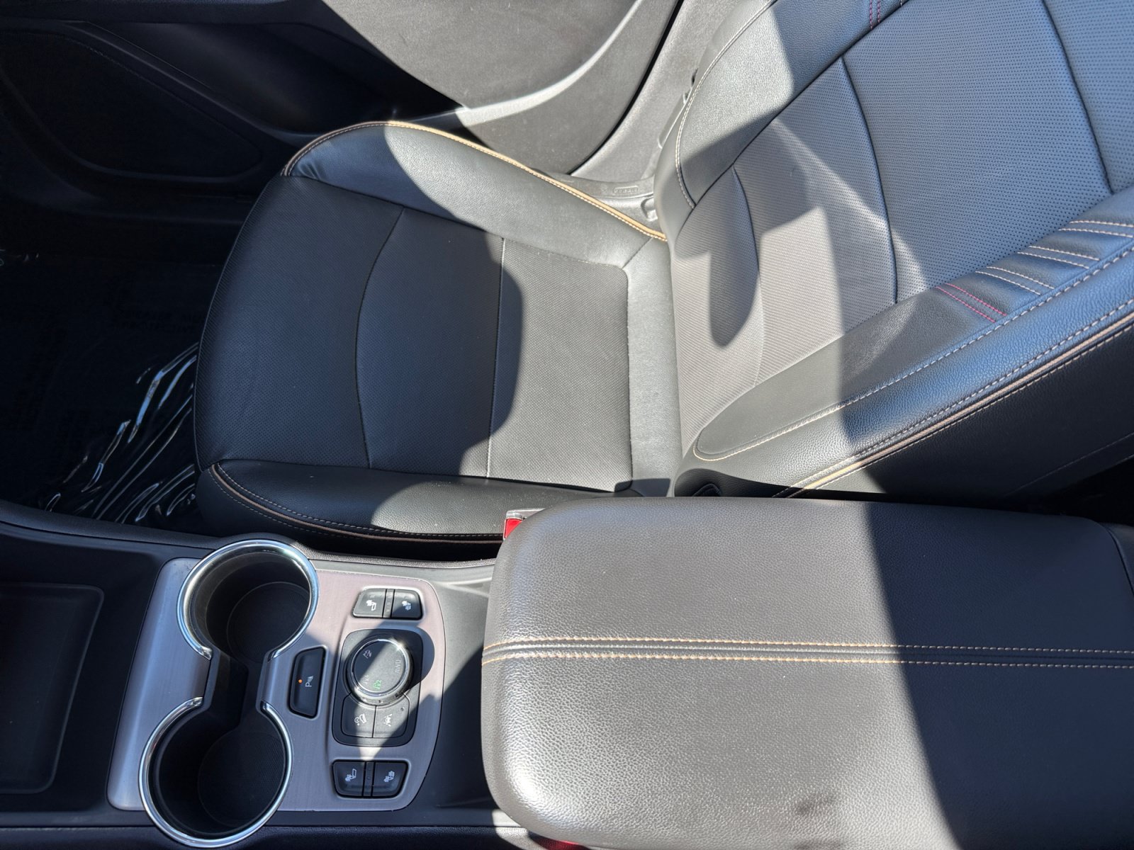 Used 2024 GMC Terrain AT4 w/ Tech Package AWD/4WD image 14