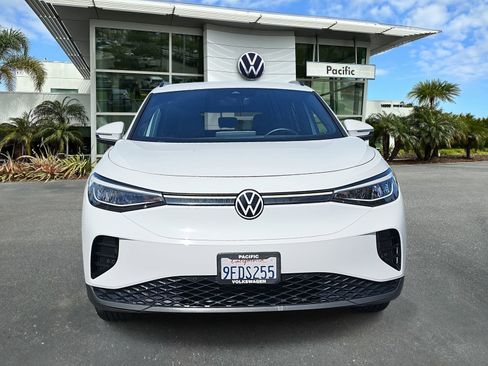 Certified 2023 Volkswagen ID.4 Pro image 2