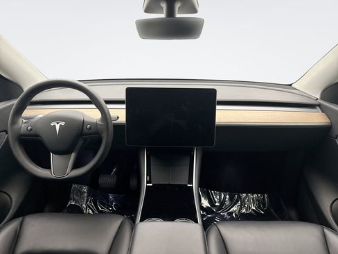 Used 2021 Tesla Model Y Long Range AWD/4WD image 14
