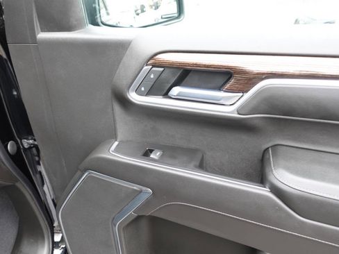 Used 2022 GMC Sierra 1500 Elevation image 35