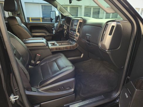 Used 2015 GMC Sierra 3500 Denali w/ Duramax Plus Package AWD/4WD image 22