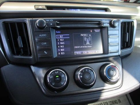 Used 2015 Toyota RAV4 LE image 10
