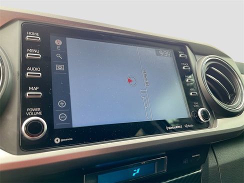 Used 2023 Toyota Tacoma 4x4 Double Cab image 13